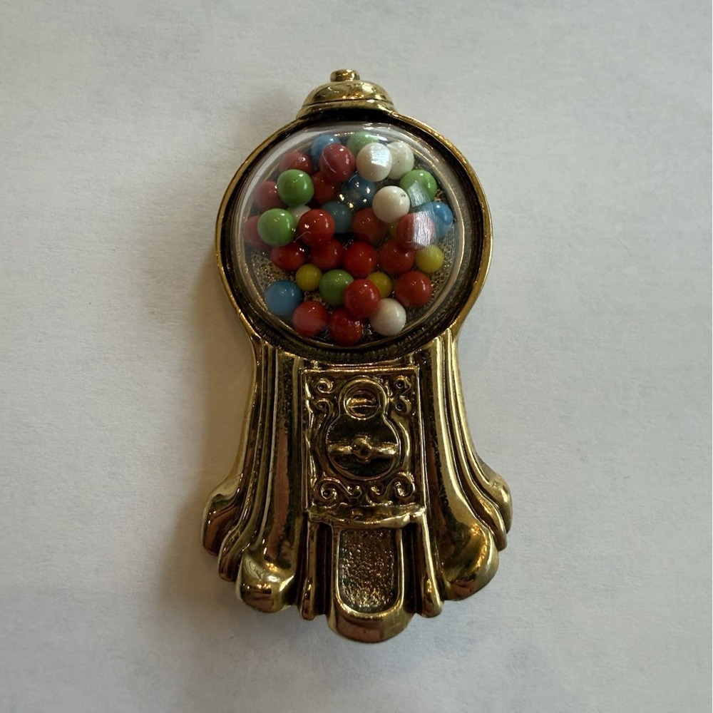 Vintage Gold Tone Gum ball Machine Brooch Pin Multicolor Plastic Beads Jewelry